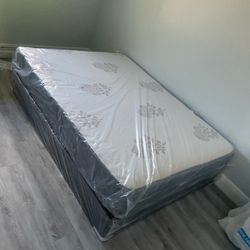 NEW QUEEN REGULAR SET MATTRESS AND BOX SPRING-2pcs 