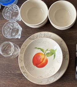 Dishes Set