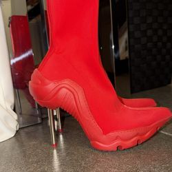 Super hot & cute & comfy red shoes