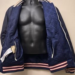 Gucci  GG   Reversible  Navy Blue Jacket  Size Large 
