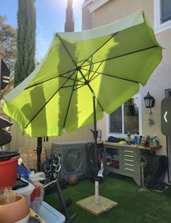 Marble Stand With 9ft Umbrella