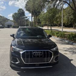 2020 Audi Q3 Premium 4D Sport Utility 2.0L Black