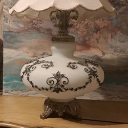 Antique Frosty Glass Lamp With Metal Decir Tri.