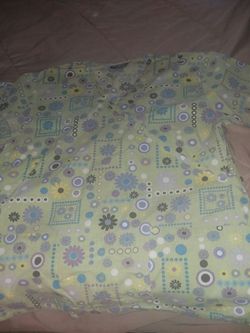 Nursing scrub mideum