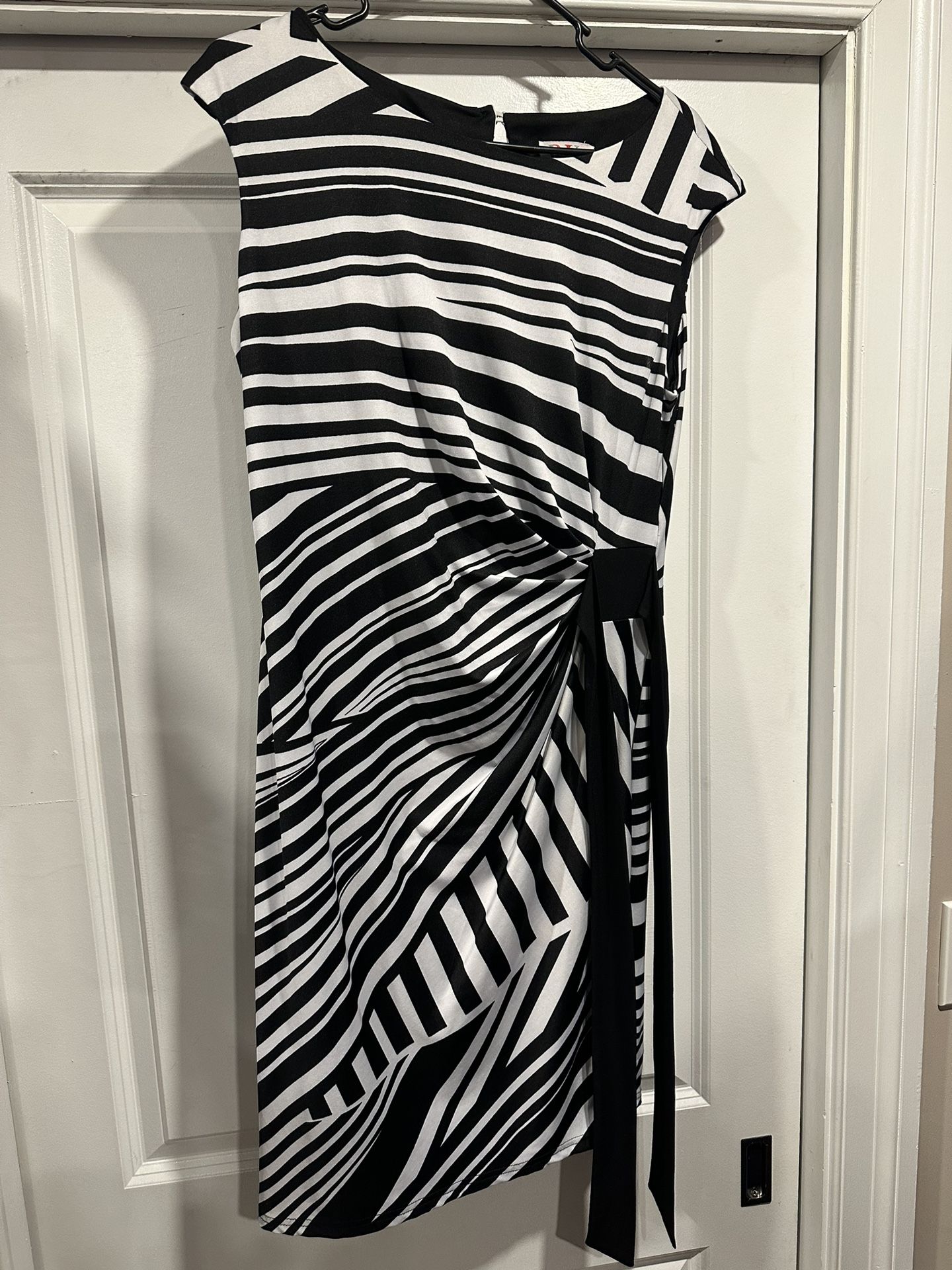 Graphic Black and White Faux Wrap Dress - Size Large