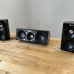 Klipsch Surround System Speakers (Center-Front R + L) 