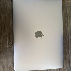 MacBook Pro 13" (Mid-2022)