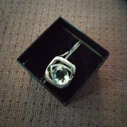 Green AMETHYST  IN STEARLING SLIVER NECKLESS