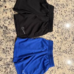 Nike shorts SIZE 5/6