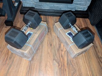 ❄️🐿️ 🌞GRIND!!!🐿️💪 Brand New 45lbs Rubber Encased Dumbbells🐿️💪