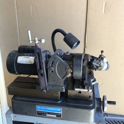 Cuttermaster MG-30 Tool & Cutter Grinder /6 Jaw Chuck 