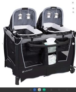 Playpen for twins