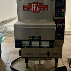 PERFECT FRY PFA570, 208V ELECTRIC FULLY AUTOMATIC VENTLESS COUNTERTOP FRYER