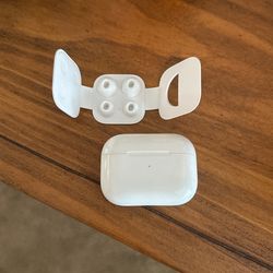 Apple Airpods Pro (1st Generation)