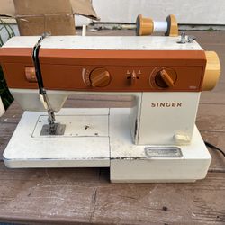 Singer Sewing Machine