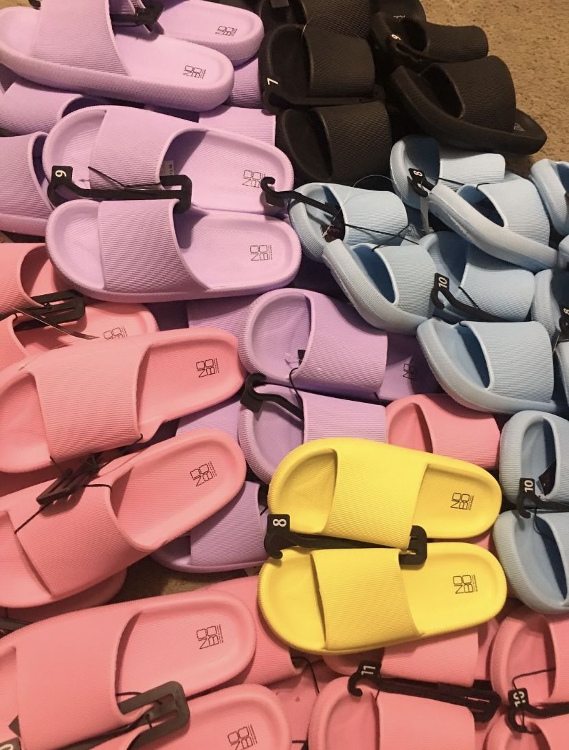 Women’s Summer Slippers Lot DIFFERENT SIZES