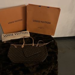Louis Vuitton Neverfull GM. 