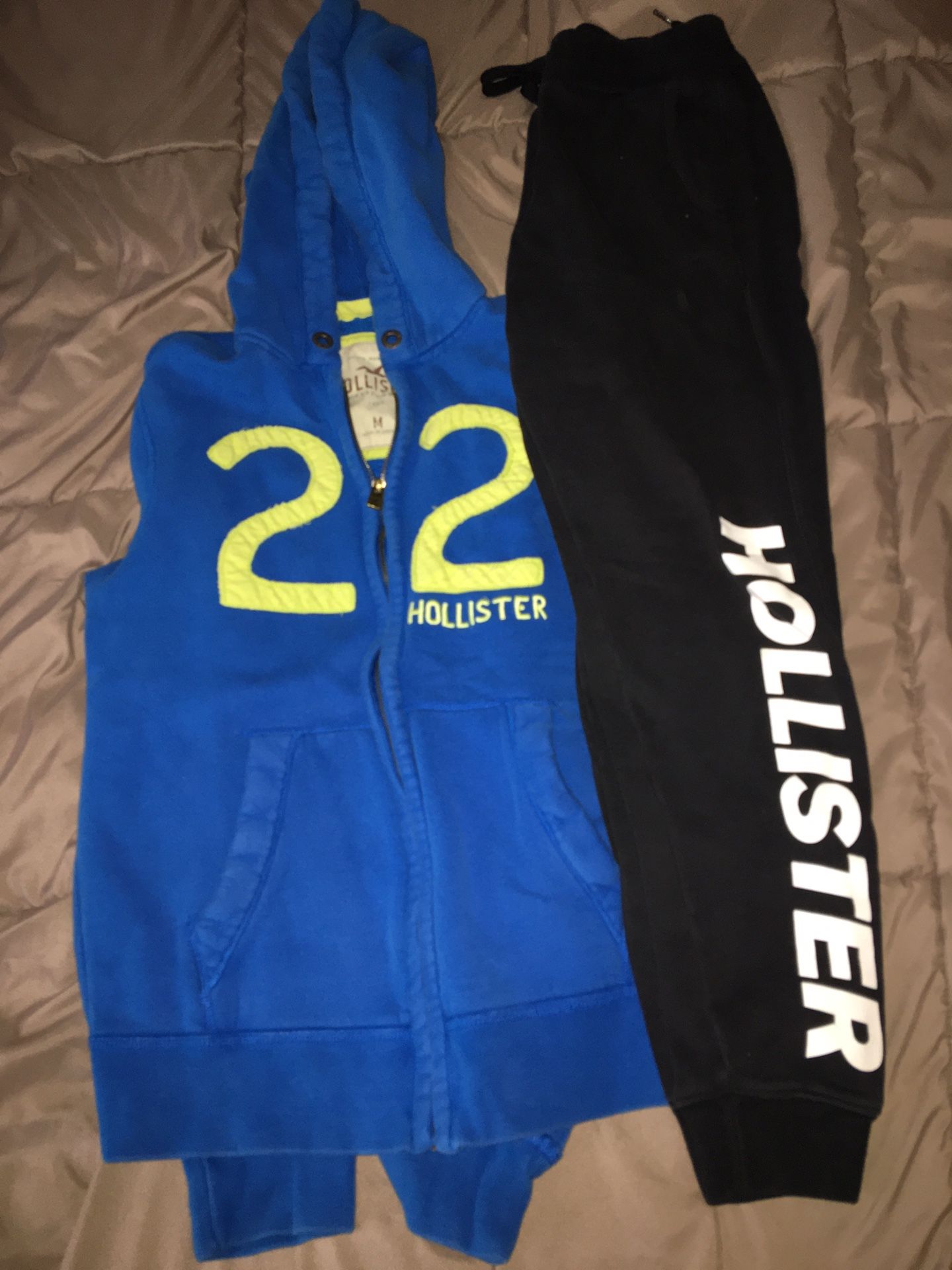Hollister Mens Hoodie (size M) And Joggers (size S)