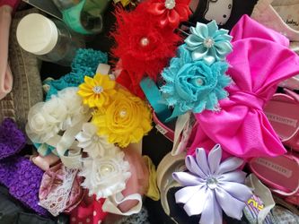 Lots of clothes baby items