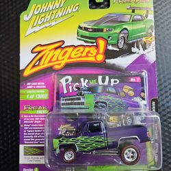Johnny Lightning Street Freaks Zingers New Casting 1981 Chevy Silverado 10 Fleetside Chevrolet Square Body