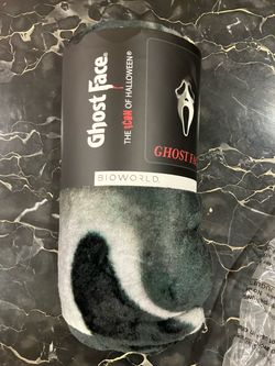 Ghost Face Bioworld Fleece Throw Blanket
