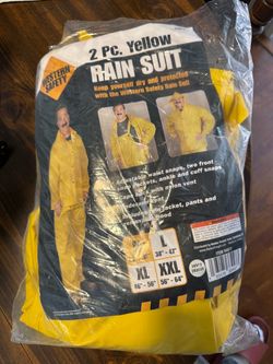 Western Safety 2-Piece Yellow Rain Suit featuring a jacket with a cape back and pants