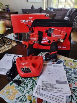 Milwaukee New)M12 FUEL 12-Volt Lithium-Ion Brushless Cordless Hammer Drill and Impact Driver Combo Kit w/2 Batteries and Bag (2-Tool)