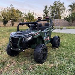 12V Kids Ride on Truck Car,