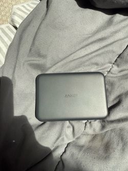 Anker magnetic charger