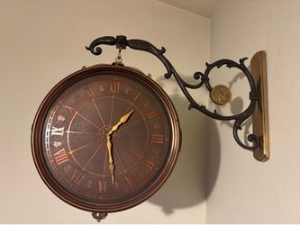 Bombay clock