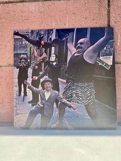 Vintage Vinyl : The Doors - Strange Days Album [ Featuring  “ Love Me Two Times “ & “ People Are Strange “ ]