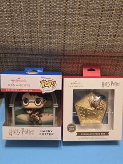 Harry Potter Quidditch Harry & Choc. Frog EXCLUSIVE Ornament Hallmark Funko Combo