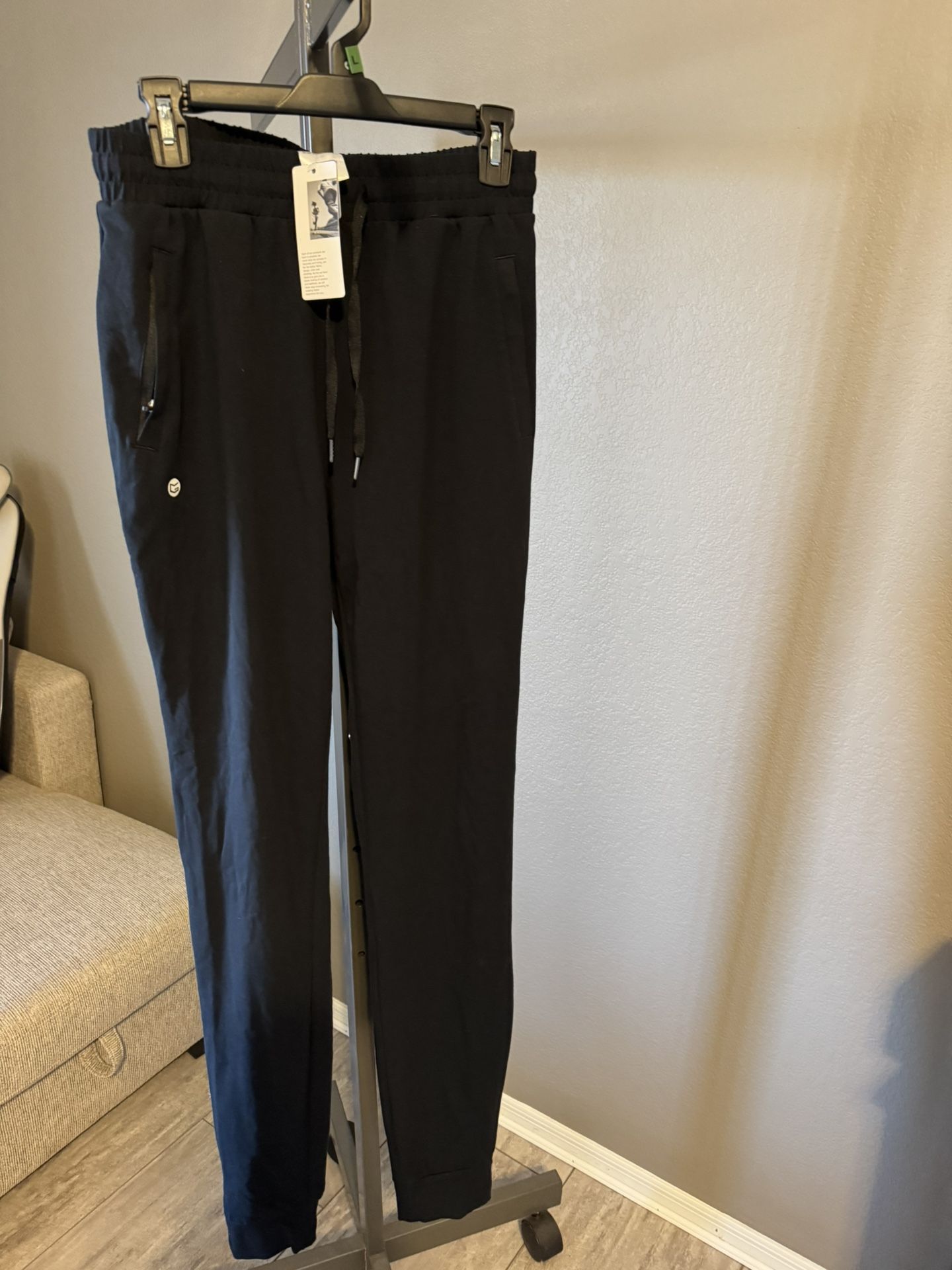 G Gradual Men's 34"/ M Inseam Tall Sweatpants with Zipper Pockets Stretch Long Joggers Athletic Workout Pants Men New with tag 