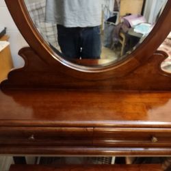 Vanity Beveled Oval Mirror W/2 Drawers 