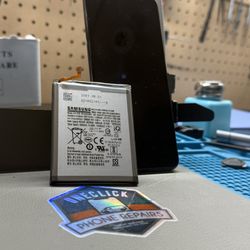 iPhone with Cracked Screen? We Have Replacement Parts Available!