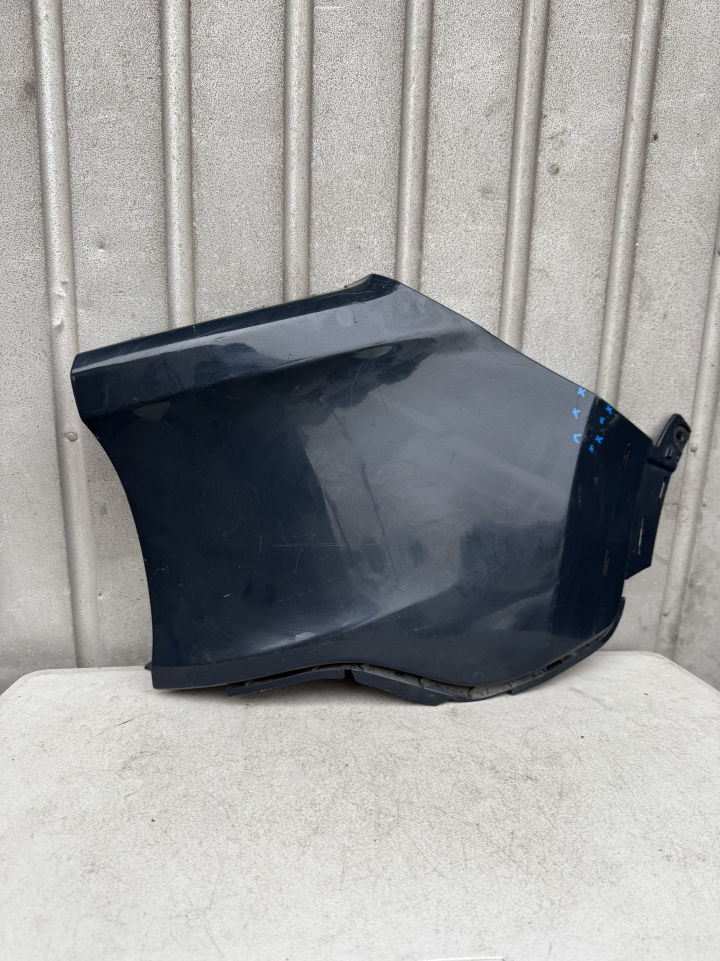 2014 2015 2016 2017 2018 Jeep Cherokee Rear Bumper End Cap Right Passenger Side Original Used Oem