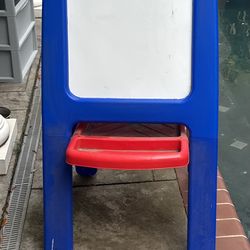 Cra-Z-Art 2-in-1 Kids' Easel - Chalkboard & Whiteboard