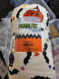 New snoopy fleece throw