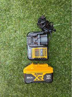 DeWalt 20V MAX XR 10 Ah  Battery and Charger
