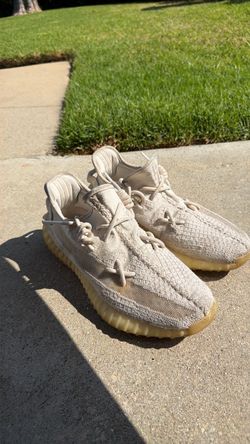 Yeezy Boost 350 V2 Bone Size 9.5