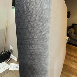 Queen Zoma 12” Memory Foam Mattress with base