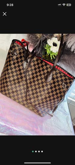 Louis Vuitton Neverfull Tote 