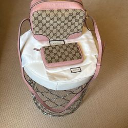Gucci Purse & Wallet