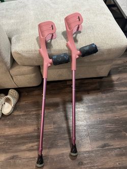 Forearm Crutches