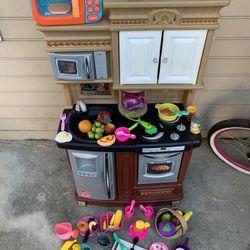 Step 2 Kitchen As Is$55