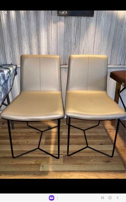 4 Dining Chairs