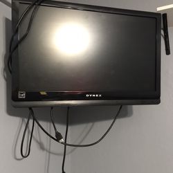 24” Dynex TV