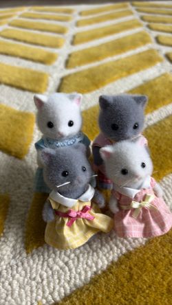 Calico critter Persian cat set