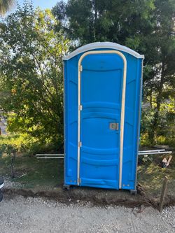 porta potty