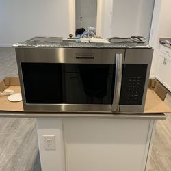 Frigidaire  Gallery Microwave 